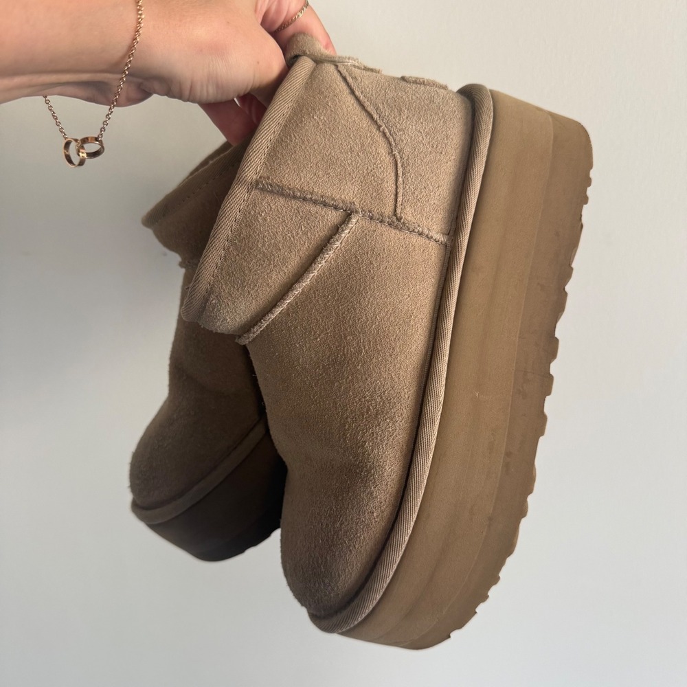 UGG Classic Ultra Mini Platform Boots Suede Ankle Booties Sheepskin Womens 6